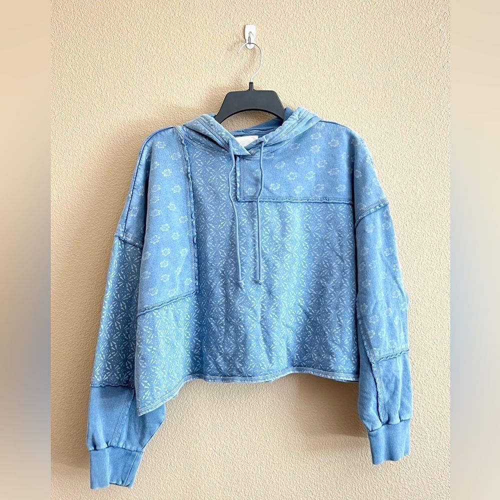 Lucky Brand Patchwork Batwing Crop Hoodie - Picture 12 of 14